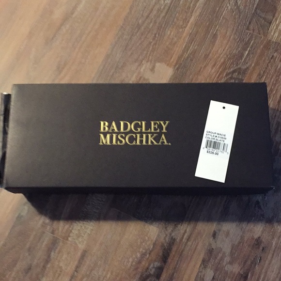⭐️ Badgley Mischka clutch/purse